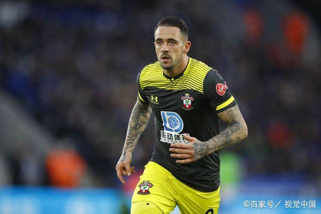 萨拉赫新星战术调整表现突出,日本队前途光明!全场沸腾不已 萨拉赫新星战术调整表现突出,日本队前途光明!全场沸腾不已